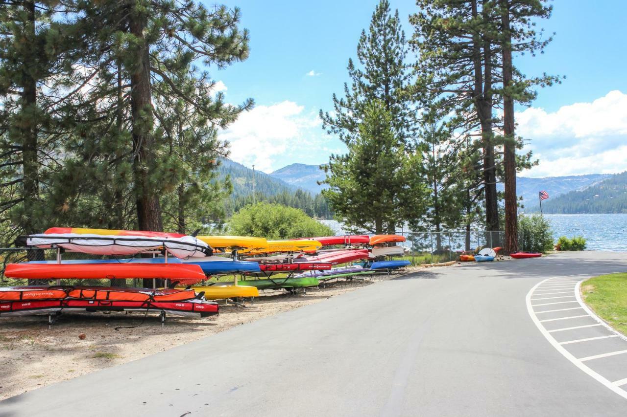 Happy Family Cozy * Truckee